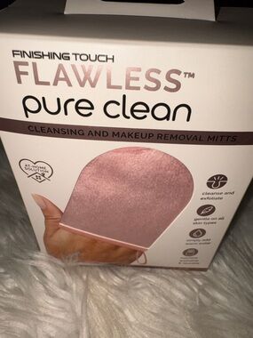 Finishing Touch Flawless Pure Clean Pink Cleansing & Makeup Removal Mitts